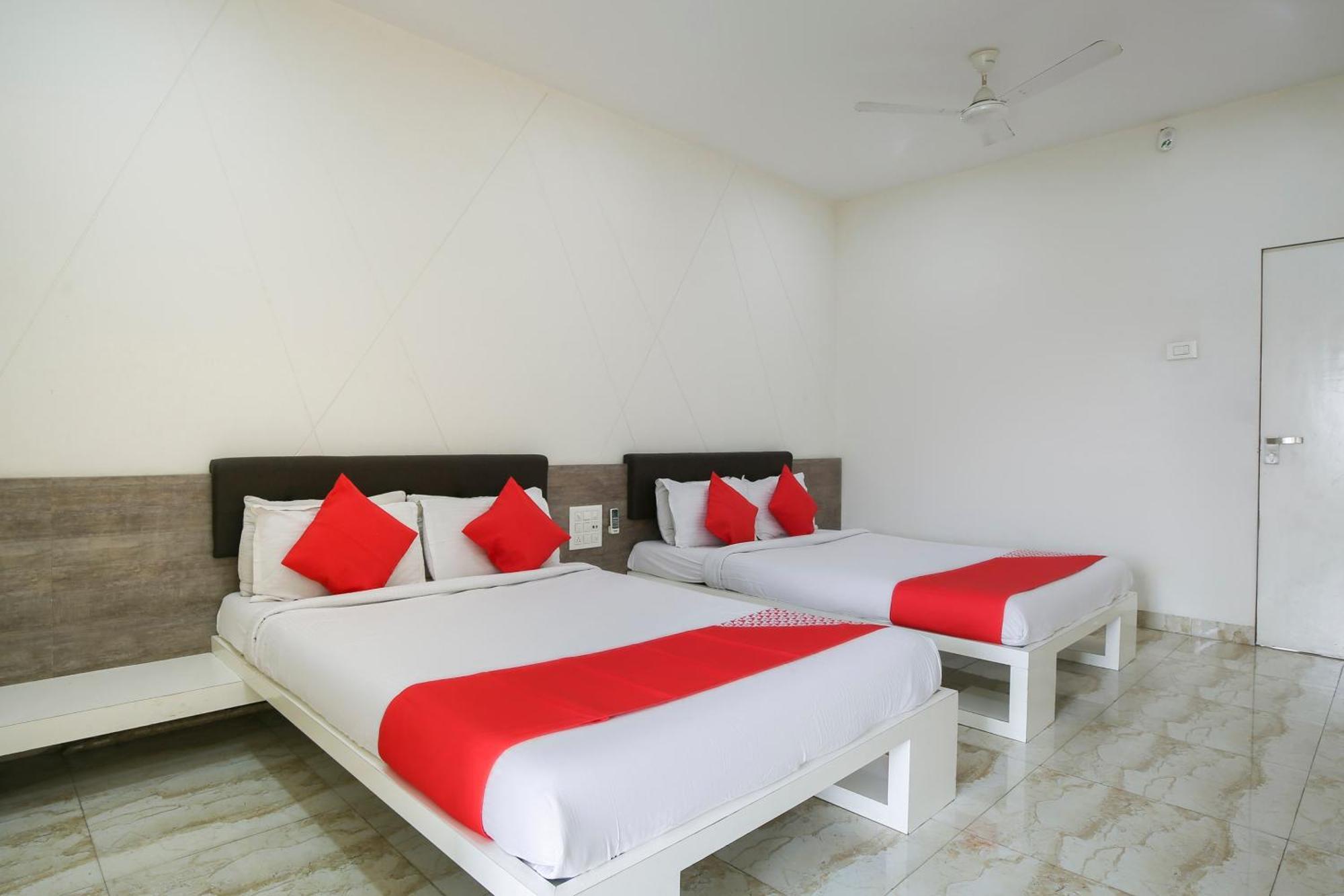 Bhatha Hotel O Shiv Vatika Banquet & Rooms מראה חיצוני תמונה