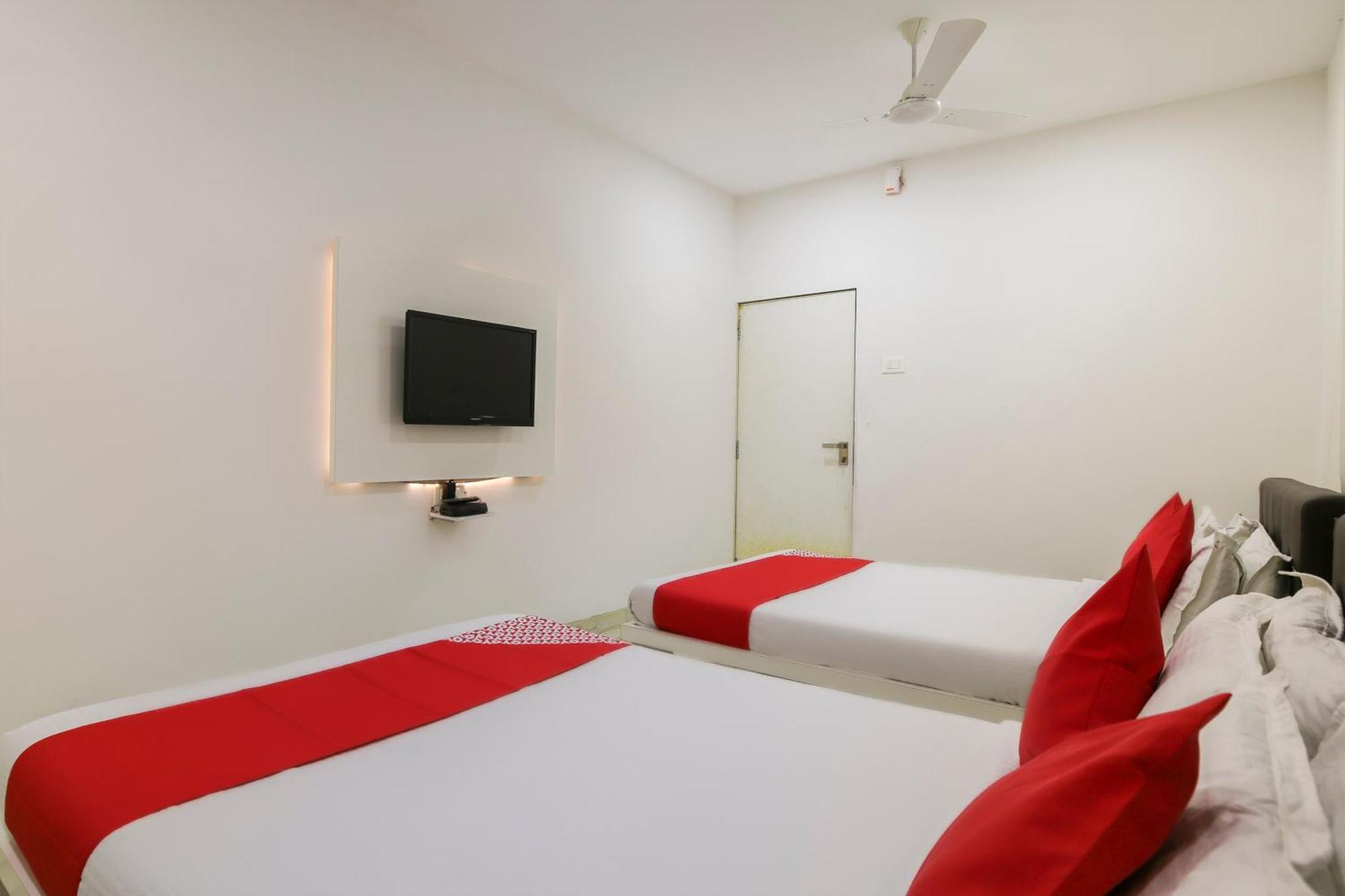 Bhatha Hotel O Shiv Vatika Banquet & Rooms מראה חיצוני תמונה