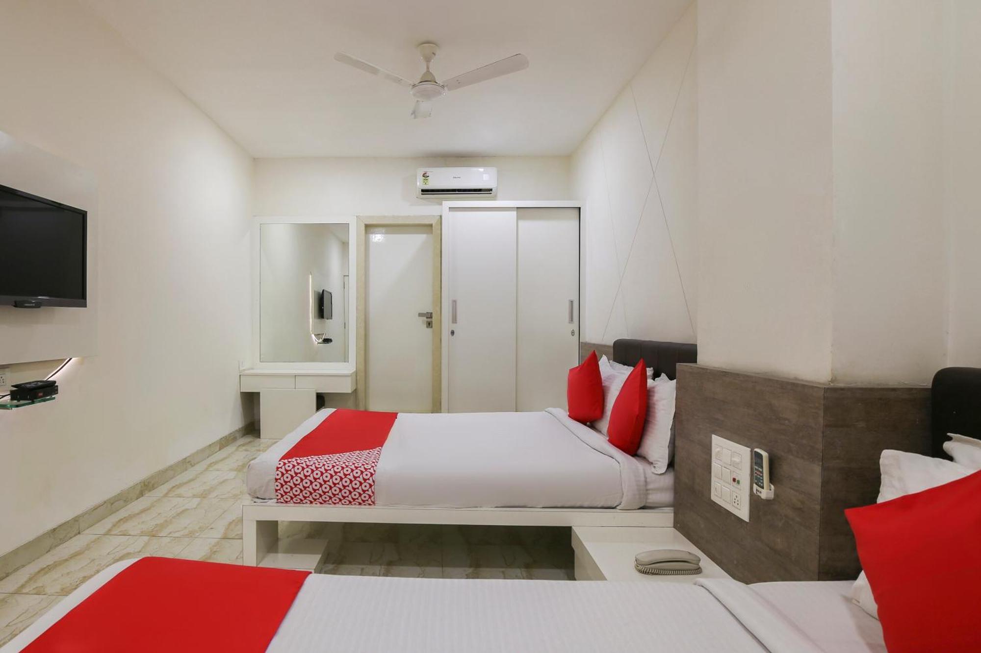 Bhatha Hotel O Shiv Vatika Banquet & Rooms מראה חיצוני תמונה