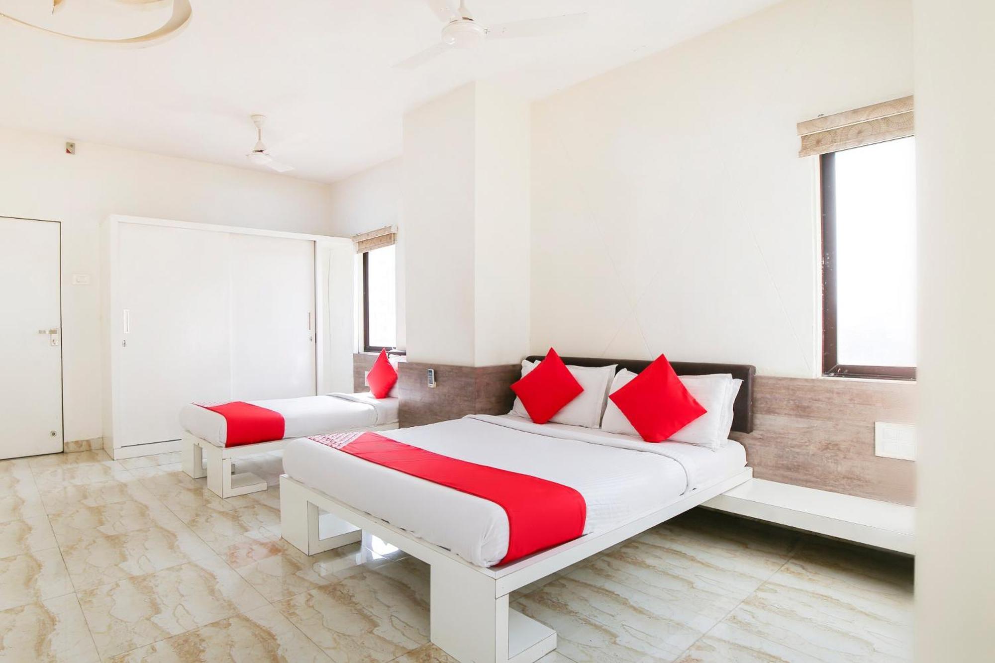 Bhatha Hotel O Shiv Vatika Banquet & Rooms מראה חיצוני תמונה